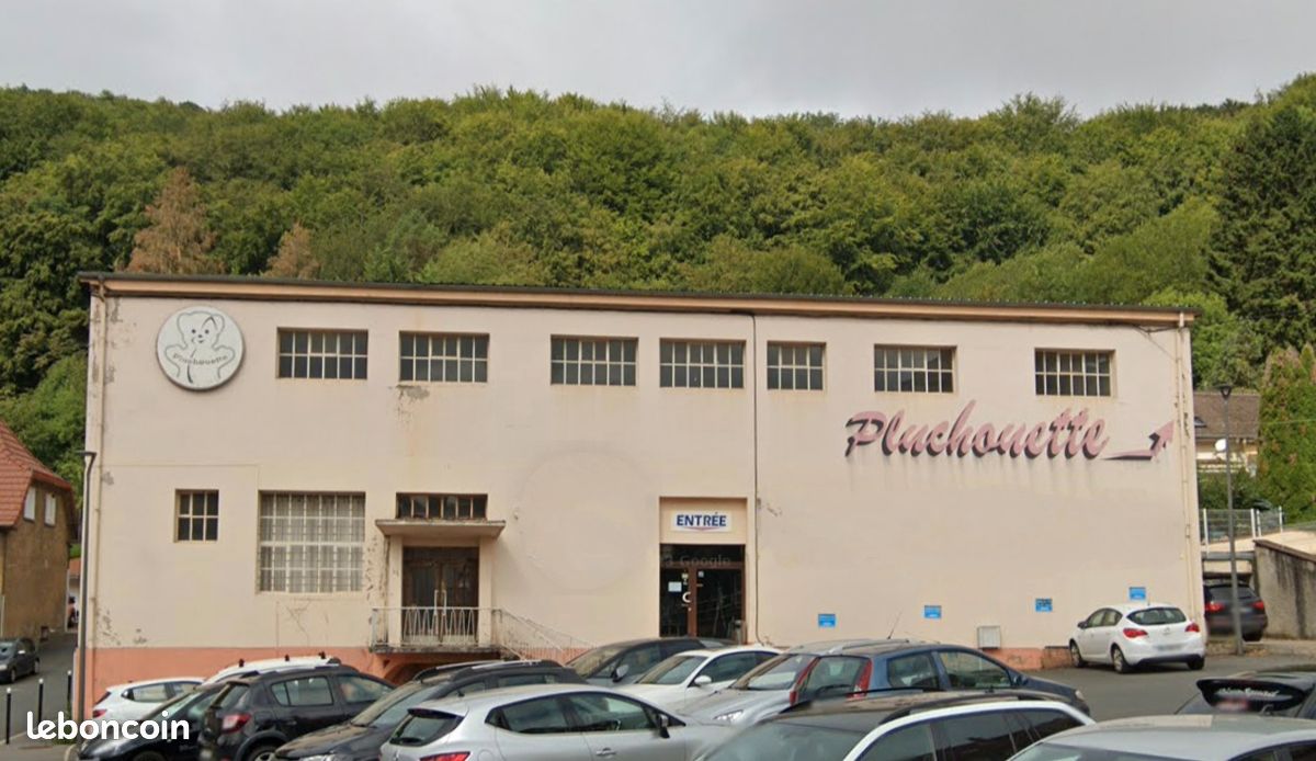 Local 572 m²