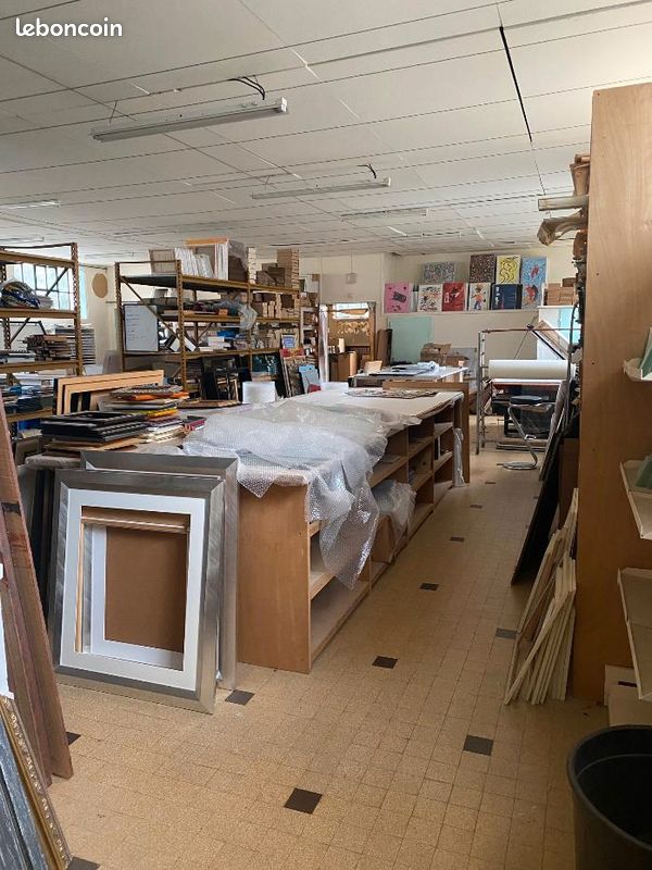 Local 572 m²