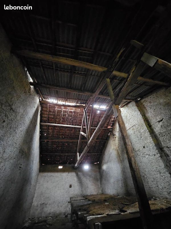 Bâtiment 1 pièce 200 m²