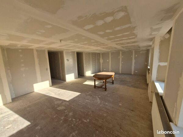 9313eb8c96a776706f89eef7066e801060c30022 Appartement 5 pièces 131 m²