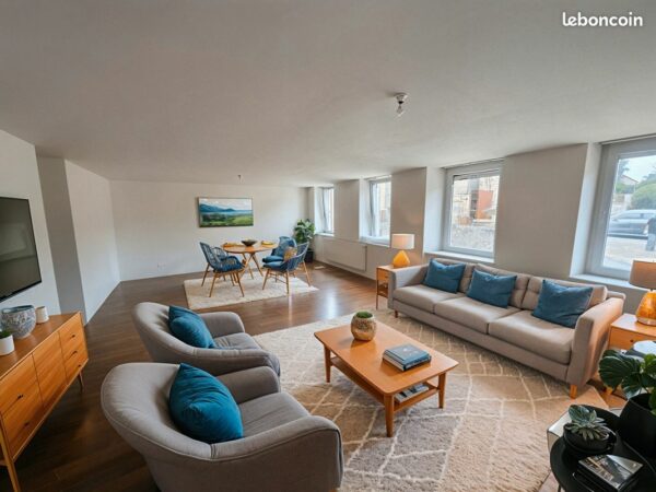 f3d07ac69c300579c12513aeed017d7d7b3acd44 Appartement 5 pièces 131 m²