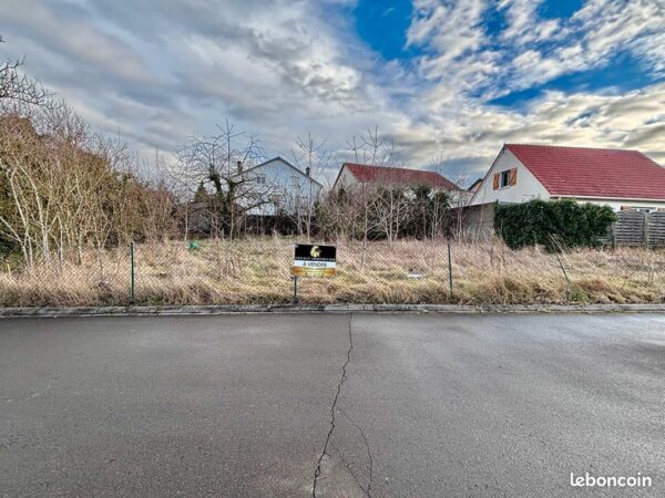 26f2c4b5418e9ab867769b93fc2e4a5bcb322791 Terrain 762 m² SAINTE MARIE AUX CHENES