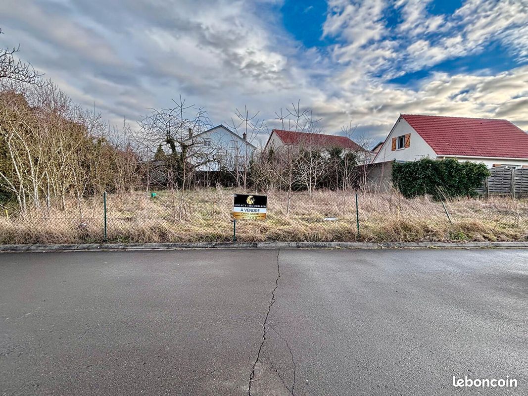 26f2c4b5418e9ab867769b93fc2e4a5bcb322791 Terrain 762 m² SAINTE MARIE AUX CHENES