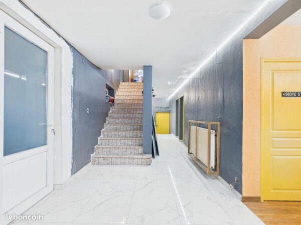 Maison 8 pièces 203 m²