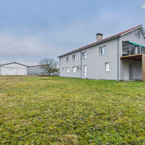 Maison 8 pièces 203 m²