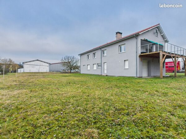 Maison 8 pièces 203 m²