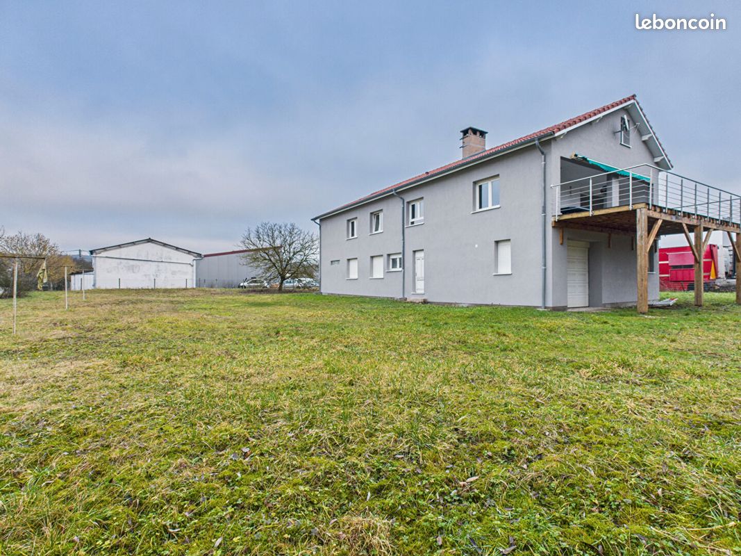 Maison 8 pièces 203 m²