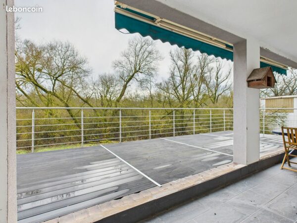 Maison 8 pièces 203 m²