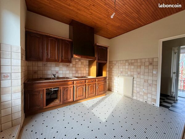 718f7b41242639ab30974e0e91da2bd5b16f13ad Maison de village 4 pièces 124 m²