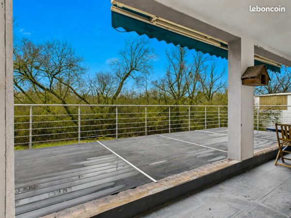 Propriété 8 pièces 203 m²