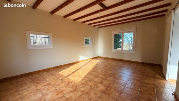 a86e418bfc3c8f0715bd71d6bf1420730d015671 Maison de village 4 pièces 124 m²