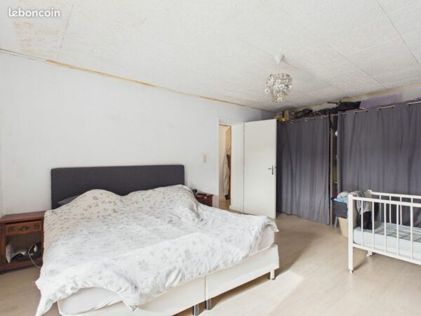 Maison 11 pièces 285 m²