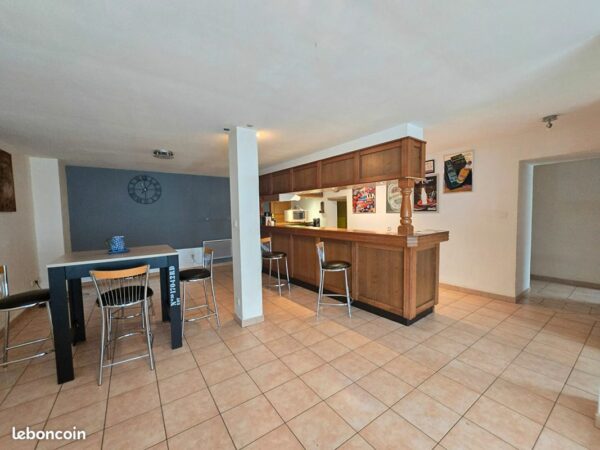 f2b2481d6c265b828dd530b2dc91b92327198962 Appartement 4 pièces 83 m²