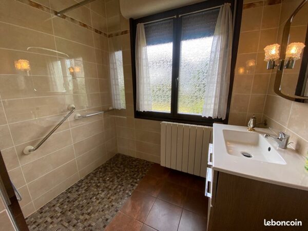 c50bccec2e68b0dec3d7a13d5e749b173e164130 Maison 4 pièces 82 m²