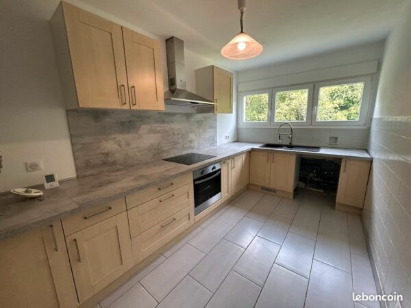 3c200864d6ced1546f86233a9357a1daff89f49a Appartement 3 pièces 65 m²