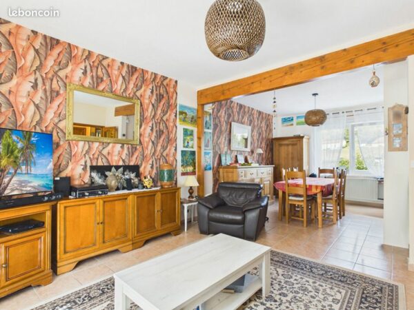 8adaf6e27498a745734b79248901dcabb50ab658 Maison 5 pièces 106 m²
