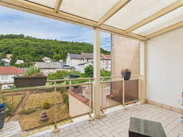 3fb536d33c1a1716615ad67e9170d92bf389aa99 Maison 8 pièces 152 m²