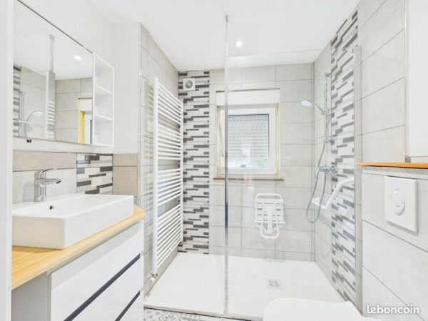 aa4887bc2f307cd0edea2b43a6941774ae1a41be Maison 8 pièces 152 m²