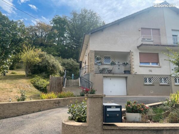 cfdef0b9cb463db8ed4a7338f7400bbc53cf06b0 Maison 7 pièces 121 m²