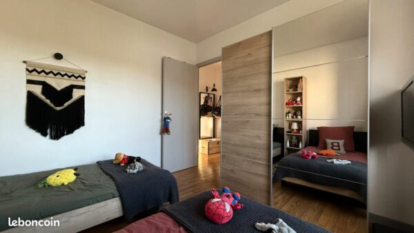0bf74e2b7e14fe430cb4986135d6f53a46c45c17 Maison de ville 6 pièces 106 m²