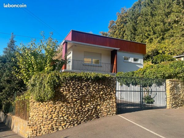 Maison 7 pièces 180 m²