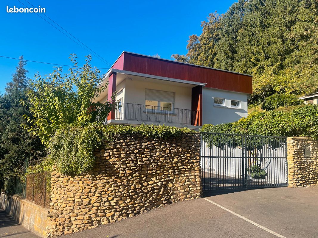 Maison 7 pièces 164 m² · à Algrange · 164 m² · 493 000 €