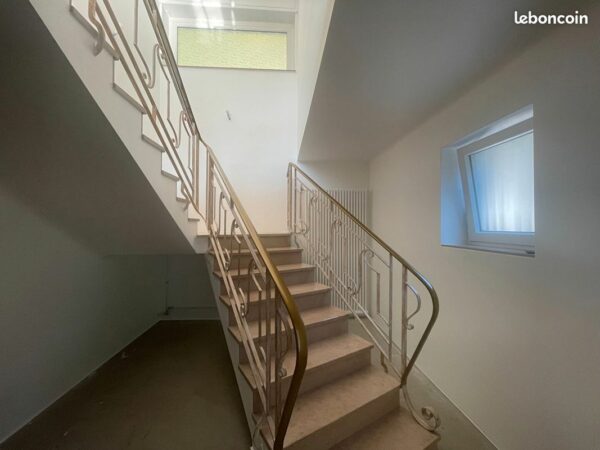 Maison 7 pièces 180 m²
