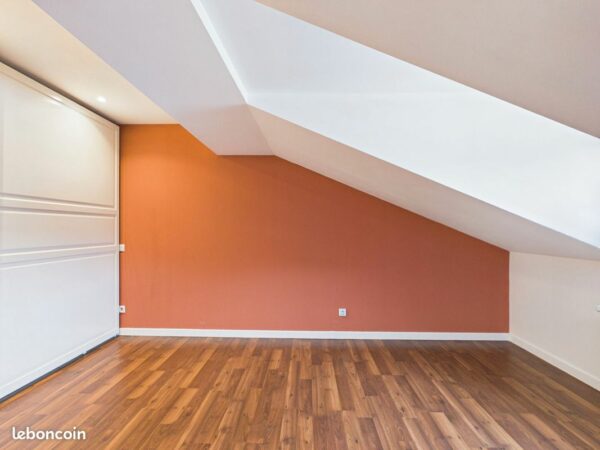 Duplex 5 pièces 93 m²