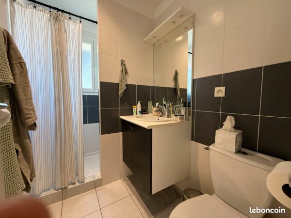 b7455bd1dd40aceb35c058dda445a2a5a49a4136 Maison de ville 6 pièces 106 m²