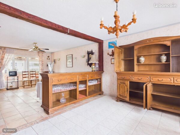 da591395fec2117c14e735df7dc0c7644a9976bb Maison 9 pièces 168 m²